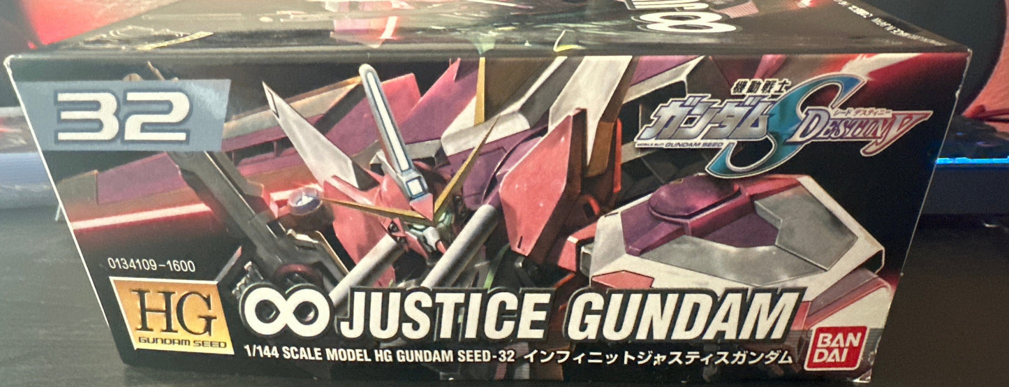 Mobile Suit Gundam SEED Destiny Toys & Hobbies: Models & Kits:Science Fiction:Gundam HG JUSTICE GUNDAM #032 (Box Damage)