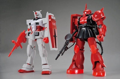 Mobile Suit Gundam Toys & Hobbies: Models & Kits:Science Fiction:Gundam HG MS-06SU Zaku II Uniqlo's Customized Mobile Suit
